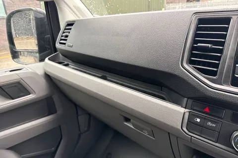 PK74EBG Volkswagen Crafter 2.0 TDI 140PS Commerce Plus High Roof Van Auto Thumbnail #40