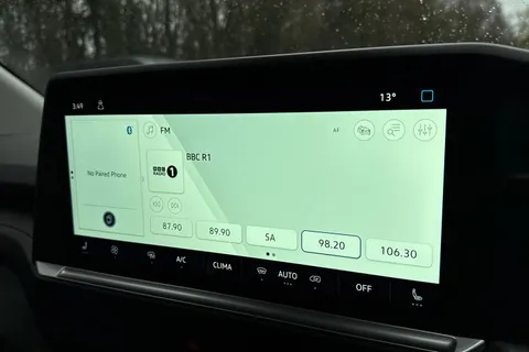 PJ75YTZ Volkswagen Transporter 2.0 TDI 110 Commerce Pro Van Thumbnail #41