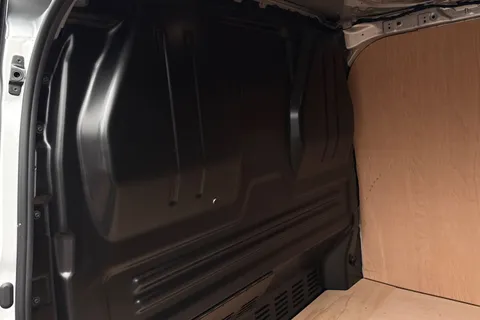 49 of 64 for VOLKSWAGEN TRANSPORTER 100kW 65kWh Commerce Plus Van Auto