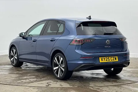 KY25CZW Volkswagen Golf 1.5 TSI Match⭐Winter pack,18' Catania alloy, Light & Sight, LED matrix Ligh Thumbnail #3