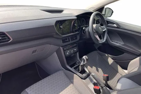 CW19EBK Volkswagen T-Cross 1.0 TSI (115ps) SE Hatchback ⭐Park sensers front and rear⭐ Thumbnail #3