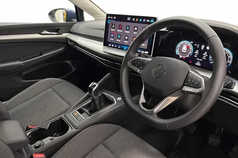 KY25CZW Volkswagen Golf 1.5 TSI Match⭐Winter pack,18' Catania alloy, Light & Sight, LED matrix Ligh Thumbnail #7