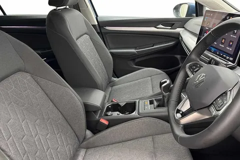 KY25CZW Volkswagen Golf 1.5 TSI Match⭐Winter pack,18' Catania alloy, Light & Sight, LED matrix Ligh Thumbnail #11