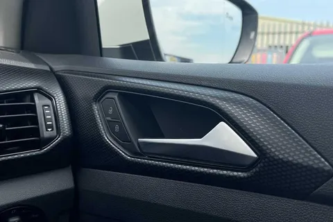 CW19EBK Volkswagen T-Cross 1.0 TSI (115ps) SE Hatchback ⭐Park sensers front and rear⭐ Thumbnail #19