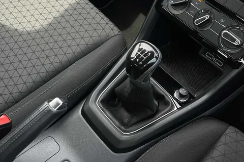 CW19EBK Volkswagen T-Cross 1.0 TSI (115ps) SE Hatchback ⭐Park sensers front and rear⭐ Thumbnail #21