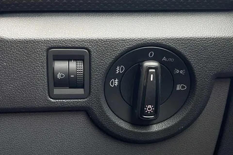 CW19EBK Volkswagen T-Cross 1.0 TSI (115ps) SE Hatchback ⭐Park sensers front and rear⭐ Thumbnail #36