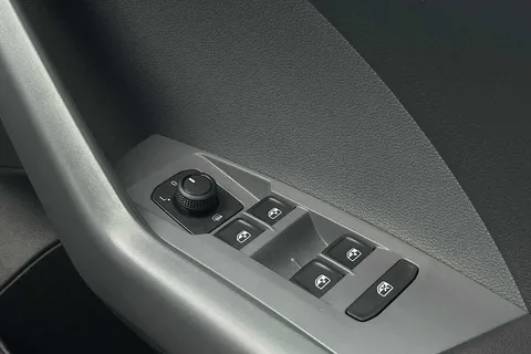 CW19EBK Volkswagen T-Cross 1.0 TSI (115ps) SE Hatchback ⭐Park sensers front and rear⭐ Thumbnail #37