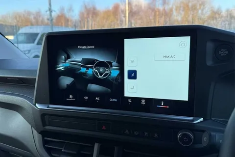 KY25PVD Volkswagen Transporter 2.0 TDI 150 Commerce Plus Van Thumbnail #18