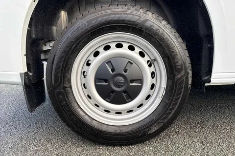 KY25PVD Volkswagen Transporter 2.0 TDI 150 Commerce Plus Van Thumbnail #21