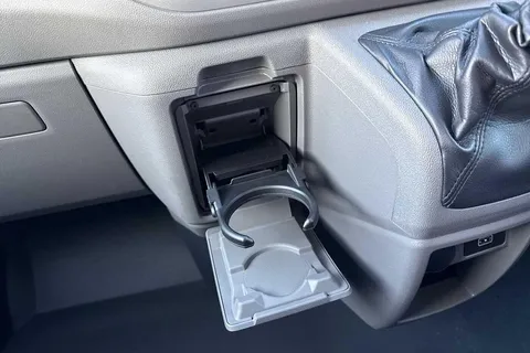 KY25PVD Volkswagen Transporter 2.0 TDI 150 Commerce Plus Van Thumbnail #30