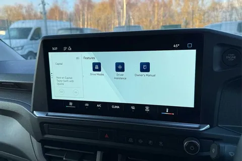 KY25PVD Volkswagen Transporter 2.0 TDI 150 Commerce Plus Van Thumbnail #40