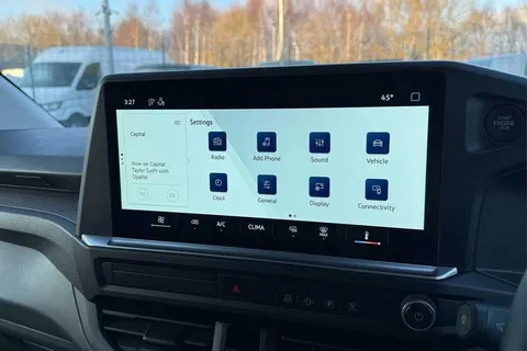 KY25PVD Volkswagen Transporter 2.0 TDI 150 Commerce Plus Van Thumbnail #43