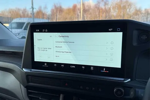 KY25PVD Volkswagen Transporter 2.0 TDI 150 Commerce Plus Van Thumbnail #50