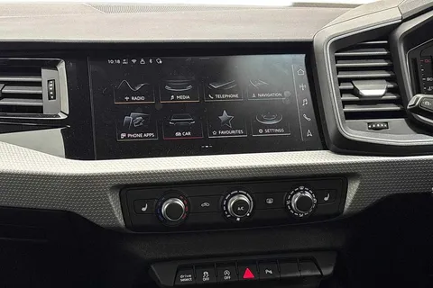 KT25YHG Audi A1 S line 30 TFSI 116 PS S tronic Thumbnail #12