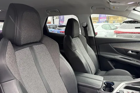 20 of 54 for PEUGEOT 3008 1.5 BlueHDi Allure 5dr EAT8