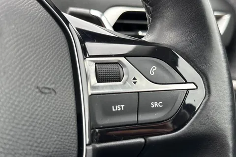 37 of 54 for PEUGEOT 3008 1.5 BlueHDi Allure 5dr EAT8