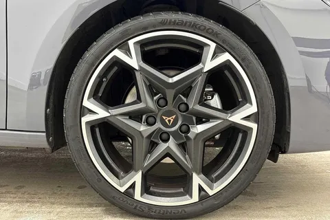 DC25YYJ CUPRA Leon 1.5 eTSI 150 V2 5dr DSG Thumbnail #5