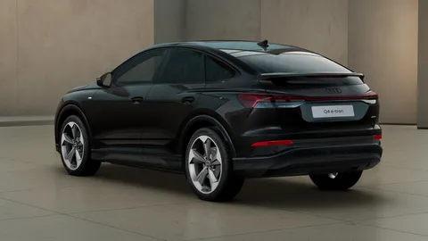 Audi Q4 e-tron 45 Black Edition Sportback Auto quattro 5dr 82kWh Thumbnail #2