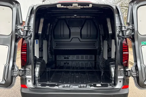 BV75OBX Volkswagen Transporter 2.0 TDI 150PS Commerce Plus Van Thumbnail #7