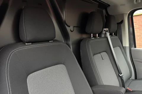 BV75OBX Volkswagen Transporter 2.0 TDI 150PS Commerce Plus Van Thumbnail #24