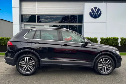 3 of 43 for VOLKSWAGEN TIGUAN ELEGANCE TSI PHEV