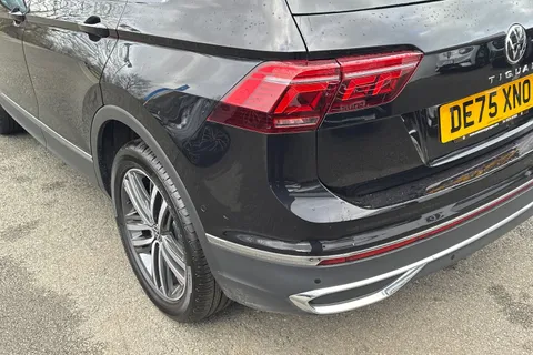 7 of 43 for VOLKSWAGEN TIGUAN ELEGANCE TSI PHEV