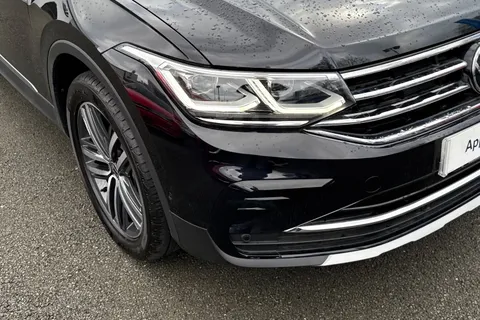 8 of 43 for VOLKSWAGEN TIGUAN ELEGANCE TSI PHEV