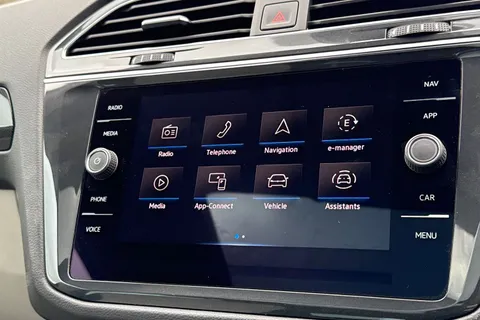 24 of 43 for VOLKSWAGEN TIGUAN ELEGANCE TSI PHEV