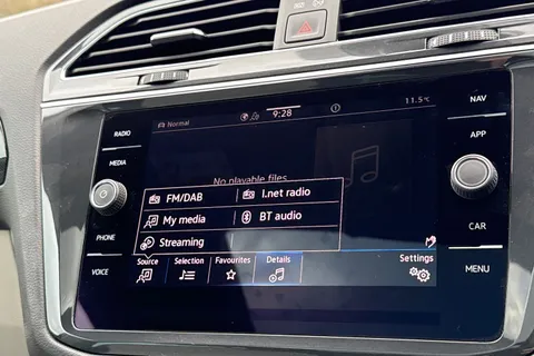 26 of 43 for VOLKSWAGEN TIGUAN ELEGANCE TSI PHEV