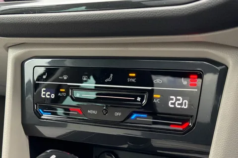 32 of 43 for VOLKSWAGEN TIGUAN ELEGANCE TSI PHEV