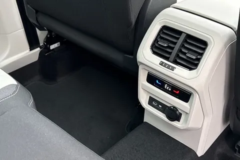 35 of 43 for VOLKSWAGEN TIGUAN ELEGANCE TSI PHEV