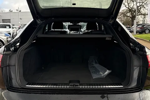 7 of 64 for Audi Q8 e-tron Sportback S line 55 e-tron quattro 300,00 kW