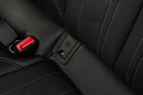 28 of 64 for Audi Q8 e-tron Sportback S line 55 e-tron quattro 300,00 kW