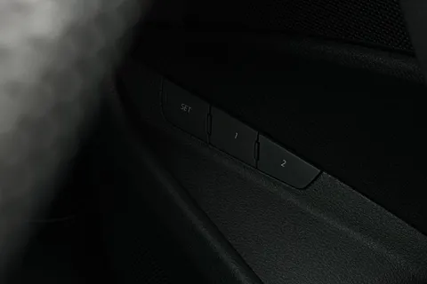 38 of 64 for Audi Q8 e-tron Sportback S line 55 e-tron quattro 300,00 kW