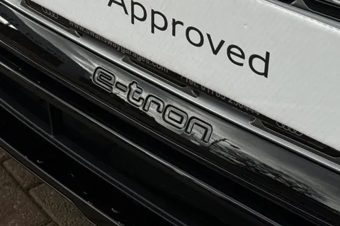 52 of 64 for Audi Q8 e-tron Sportback S line 55 e-tron quattro 300,00 kW