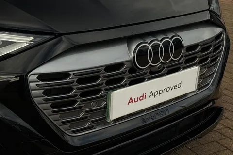 54 of 64 for Audi Q8 e-tron Sportback S line 55 e-tron quattro 300,00 kW