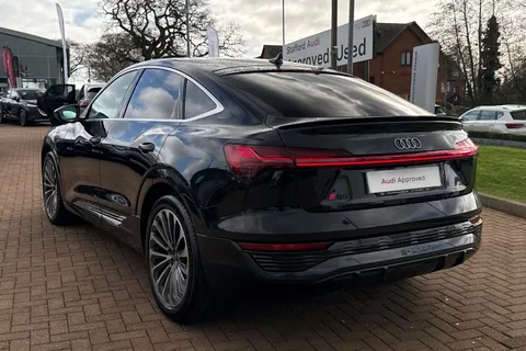 56 of 64 for Audi Q8 e-tron Sportback S line 55 e-tron quattro 300,00 kW