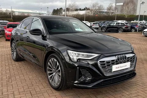 58 of 64 for Audi Q8 e-tron Sportback S line 55 e-tron quattro 300,00 kW