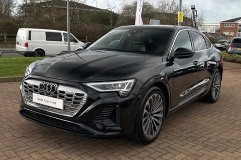 59 of 64 for Audi Q8 e-tron Sportback S line 55 e-tron quattro 300,00 kW
