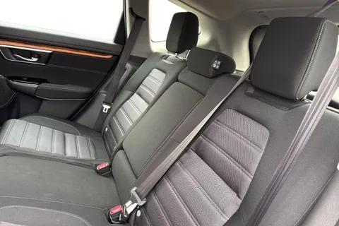 18 of 57 for HONDA CR-V 2.0 i-MMD Hybrid SE 5dr eCVT