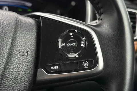 37 of 57 for HONDA CR-V 2.0 i-MMD Hybrid SE 5dr eCVT