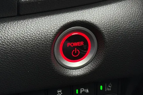 38 of 57 for HONDA CR-V 2.0 i-MMD Hybrid SE 5dr eCVT