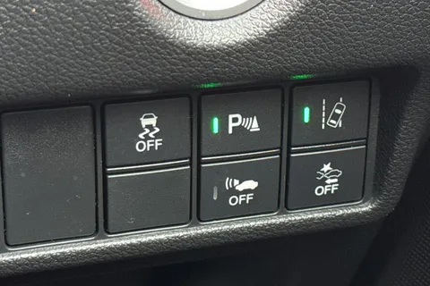 39 of 57 for HONDA CR-V 2.0 i-MMD Hybrid SE 5dr eCVT