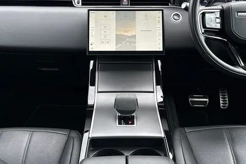 15 of 51 for Land Rover Range Rover Evoque 1.5 P300e Dynamic HSE 5dr