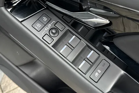 26 of 51 for Land Rover Range Rover Evoque 1.5 P300e Dynamic HSE 5dr