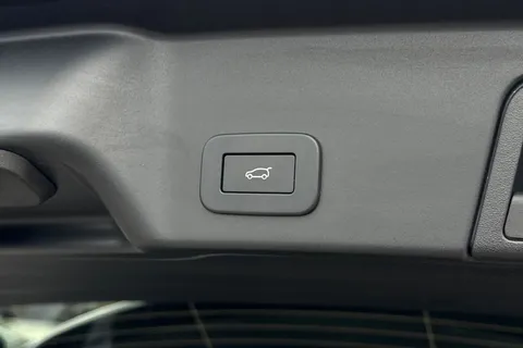 39 of 51 for Land Rover Range Rover Evoque 1.5 P300e Dynamic HSE 5dr