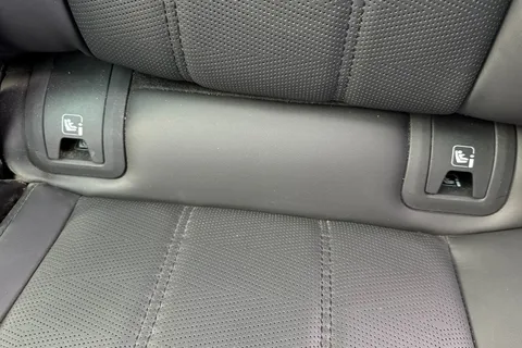 42 of 51 for Land Rover Range Rover Evoque 1.5 P300e Dynamic HSE 5dr