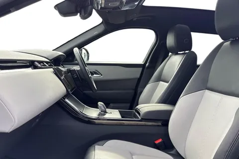 KT73HYW Land Rover Range Rover Velar 2.0 D200 Dynamic SE 5dr Thumbnail #4