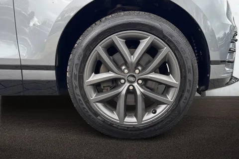 KT73HYW Land Rover Range Rover Velar 2.0 D200 Dynamic SE 5dr Thumbnail #10