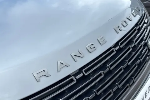 KT73HYW Land Rover Range Rover Velar 2.0 D200 Dynamic SE 5dr Thumbnail #31